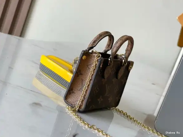 LOUIS MICRO-8.5*3.5*10.5CM ONTHEGO VUITTON 0627